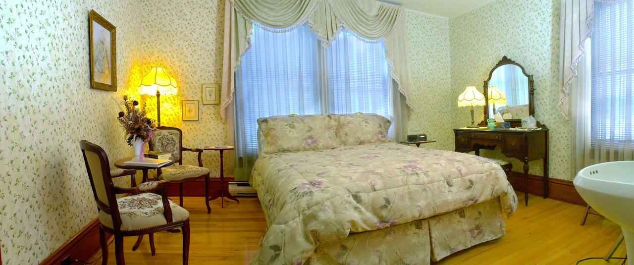 Le Griffon Bed & Breakfast Shediac Exterior photo